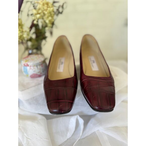 Etienne Aigner Burgundy Croc-Embossed Heels, Classic Vintage Style - Picture 6 of 12